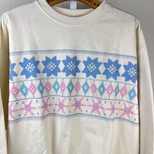 Basic Editions Crewneck Sweatshirt‎ Womens Large Snowflake Graphic NOS NWT